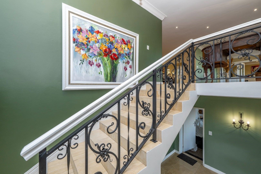 5 Bedroom Property for Sale in Welgedacht Western Cape